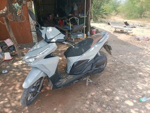 ឆ្នាំ017 Honda click 125i អត់❤️ស្អាត100%