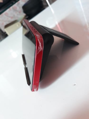 លក់ Iphone 12 ហ្សីនមួយជុំ