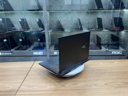 Asus Rog Strix G731 (Gaming&Design)