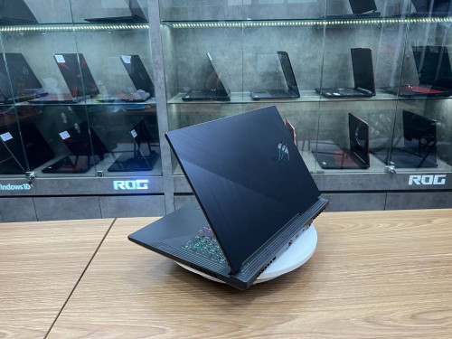 Asus Rog Strix G731 (Gaming&Design)