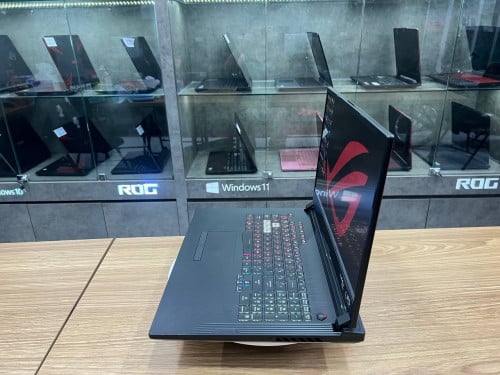 Asus Rog Strix G731 (Gaming&Design)