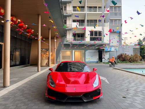 Ferrari 488 GTB Italia Upgrade Pista V8 Twin Turbo