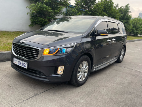 KIA Carnival 2015