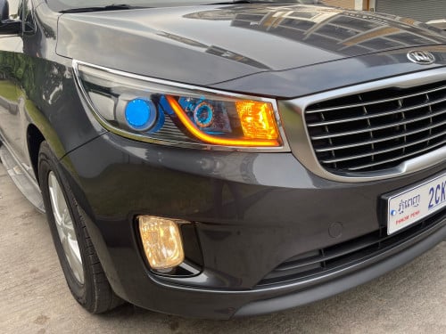 KIA Carnival 2015