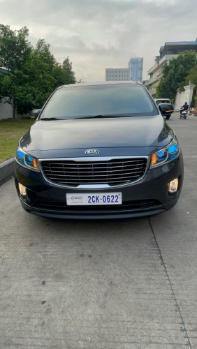 KIA Carnival 2015
