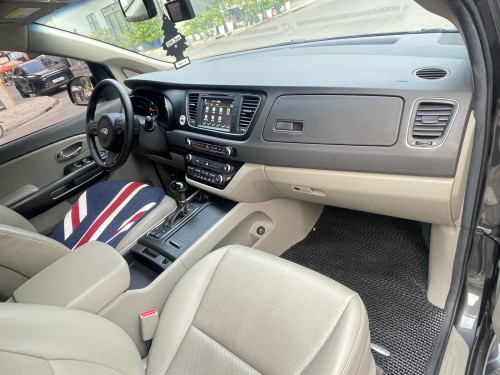 KIA Carnival 2015