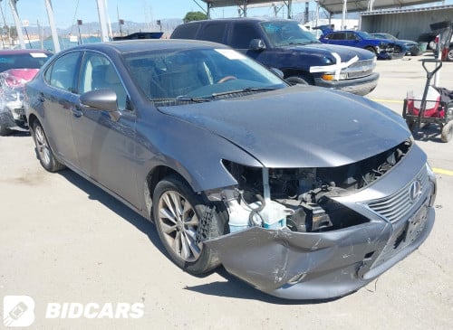 Lexus Es300h 2013 Full Option ឡានកាលីសុទ្ធ