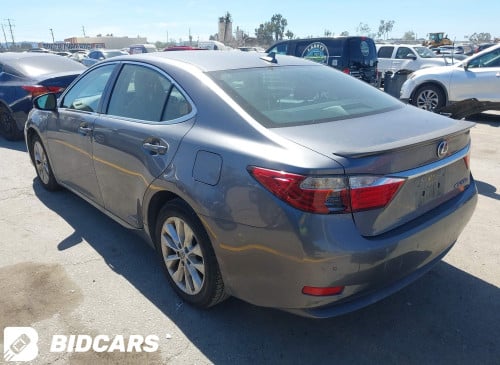 Lexus Es300h 2013 Full Option ឡានកាលីសុទ្ធ