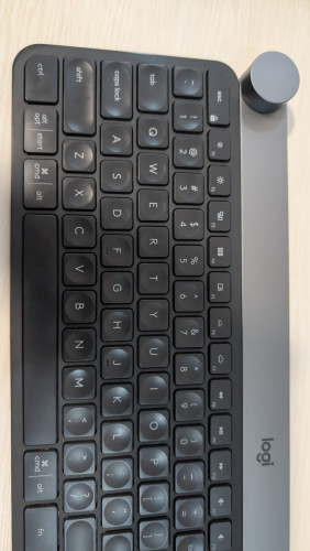 Logitech Craft Wireless Keyboard (99%)