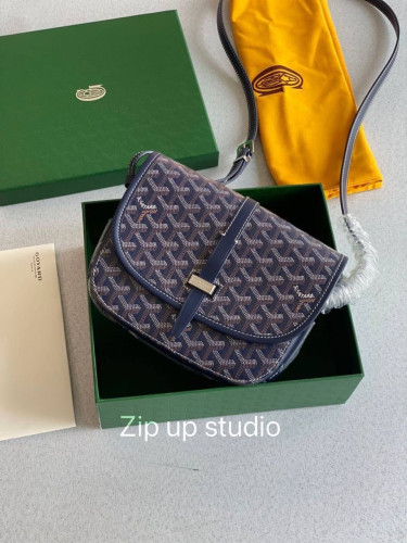 Luxury Monogram Crossbody Bag – Elegant & Timeless