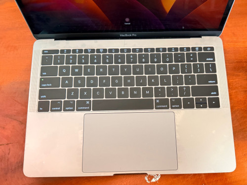 210$ MacBook Pro 13-inch 2017 | Core i5 | 8GB RAM | 256GB 230