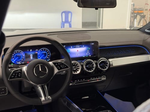 Mercedes Benz EQB 260 ( 2025 )