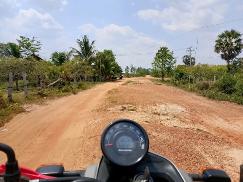 Royal Enfield Himalayan Scram 411