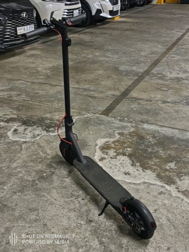 Scooter 🛴 25km.h/ rank 25km. full battery
