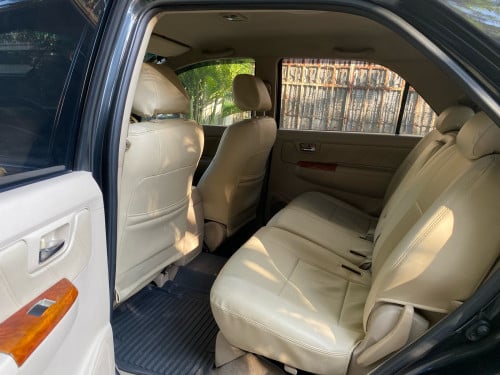 Toyota fortuner 2007 ឡាននៅថ្មីខ្លាំង