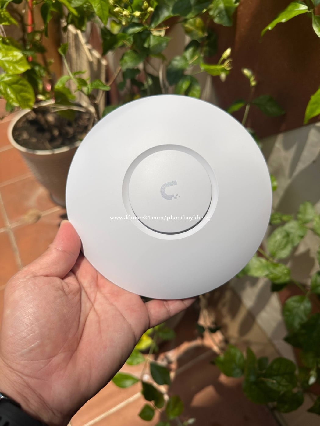 UniFi AP U6 Plus + Ceiling Mount (Special Price)