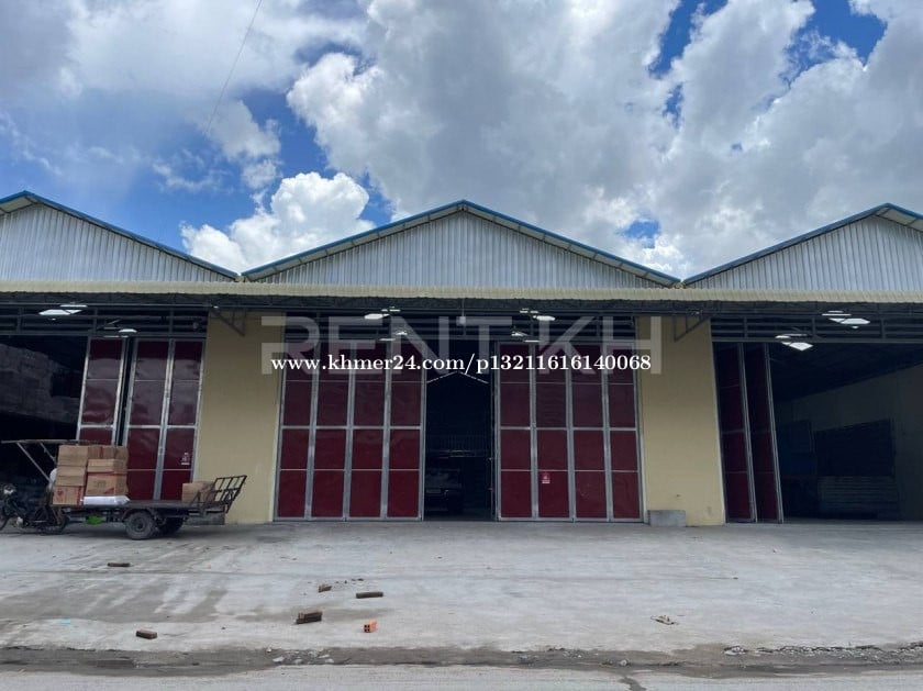 ឃ្លាំងជួលនៅចំការដូង