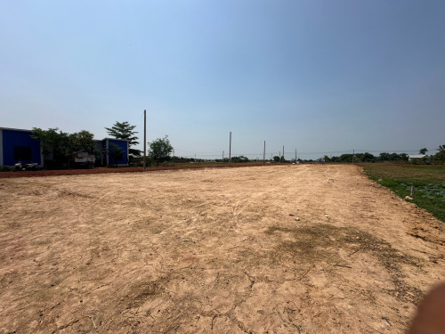 ដីលក់ធូថ្លៃជិតក្រុងសៀមរាប