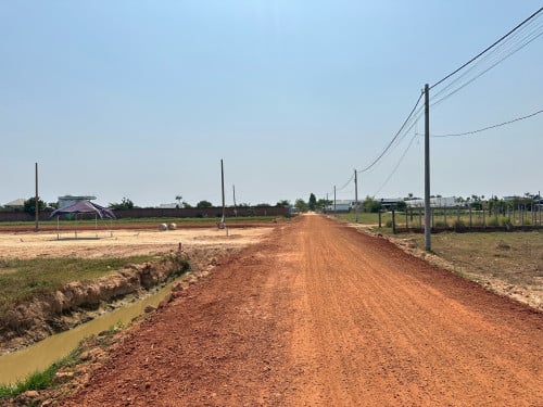 ដីលក់ធូថ្លៃជិតក្រុងសៀមរាប