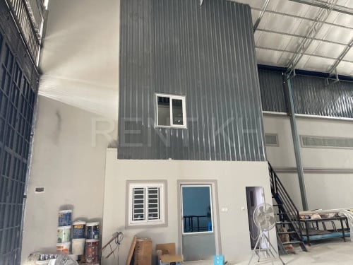 ឃ្លាំងជួលនៅខណ្ឌសែនសុខ