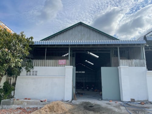 ឃ្លាំងសំរាប់ជួលនៅសែនសុខ