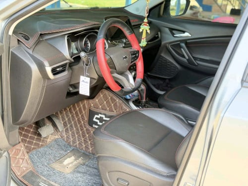 ឡានថ្មីណាស់ 2022 ថ្នាំសុីន100%31500kmសុីន