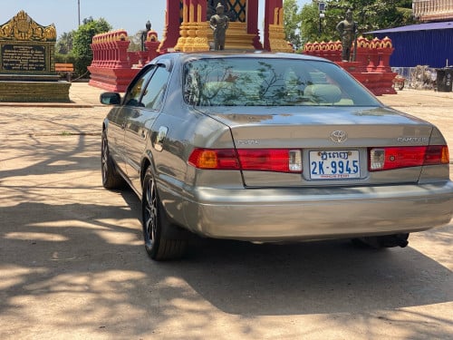 ឆ្លូញ 99 ABS កៅអីចុច