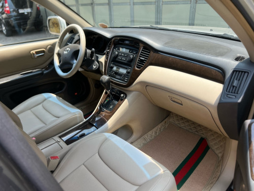 លក់ Highlander 2003 limited ប៉ុង១ ឯកសារគ្រប់ ឡានស្អាត