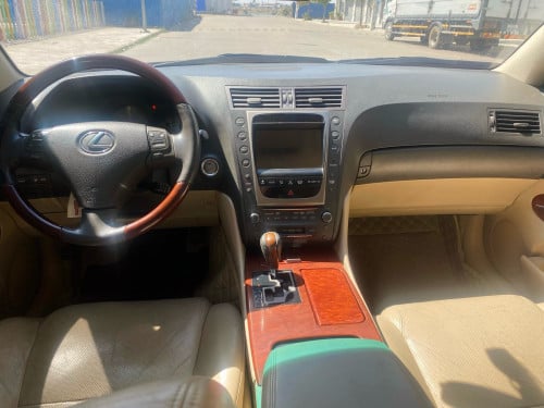 ចង់លក់ Lexus GS300 Full Option លក់ប្តូរសេរី