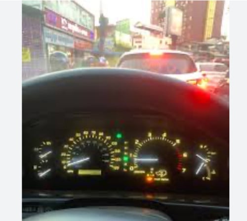 កុងទ័រ Lx 470 2004