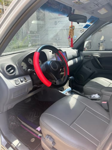 លក់ Rav4L 01 ឡានជិះផ្ទាល់ លក់ 92 ចរចារបានព្រោះត្រូវការលុយខ្លាំង