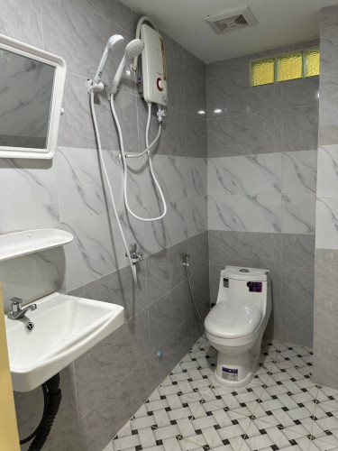 🏠出租房屋,卧室：16 间卧室，17 间浴室,租金 2,000 美元