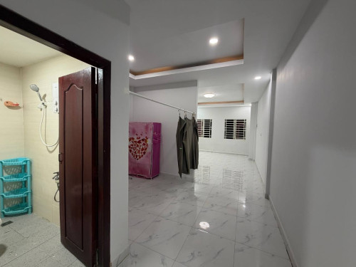 🏠房屋出租,4间卧室,5间浴室,租金：2000美元