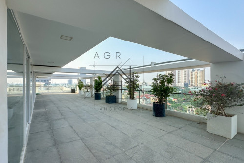 2 Bedroom Apartment For Rent in Chroy Changvar | 7 Minutes from Embassy of France