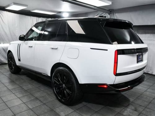 2023 Range Rover P440 SE Plug In Hybrid