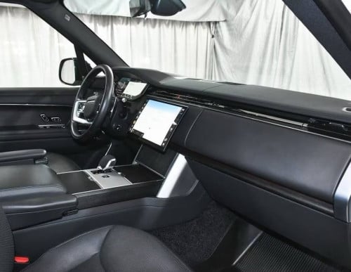 2023 Range Rover P440 SE Plug In Hybrid