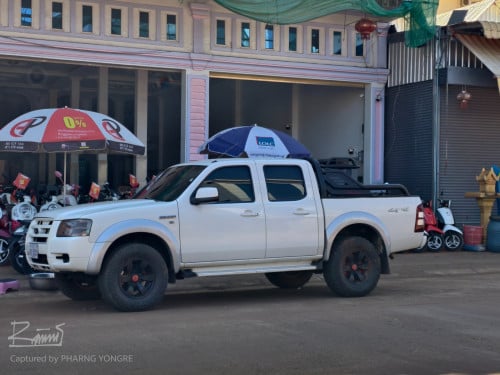 Ford 08 លក់10.000