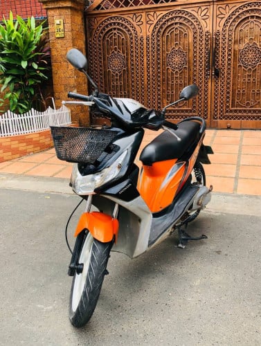 Honda icon (110cc, year2010, 490$) have all documents