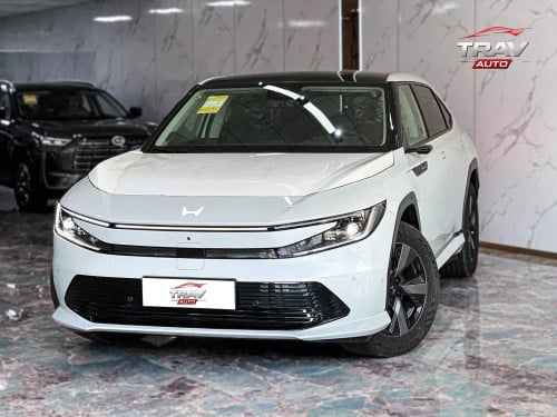 Honda P7 electric vehicle, range 650 kilometers