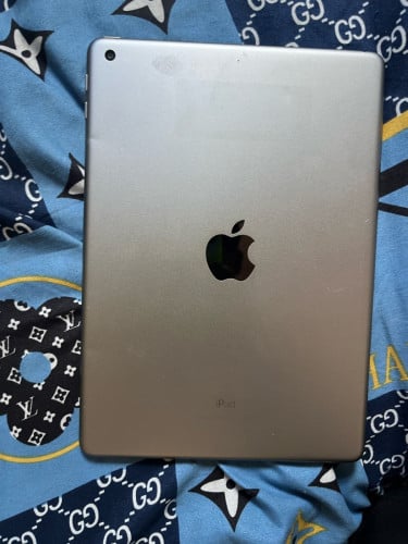 iPad 5 generation 32g