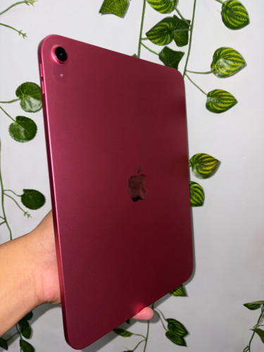 Ipad (A16) 128g only wifiមានប្រអប់ឆ្នាំងសាក់​ មិនមានស្នាមឆ្កូត