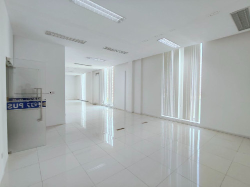 Office for rent at Norodom Blvd (of-010) ការិយាល័យជួលលើផ្លូវនរោត្ដម ជិតក្រសួងមហាផ្ទៃ