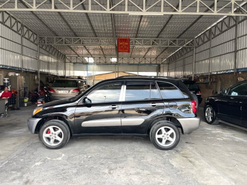 RAV 4 ឆ្នាំ 2001 ឡានស្អាត គ្រឿងក្នុងថ្មី មិនបុកមិនប៉ះ មុខក្រោយស្អាត