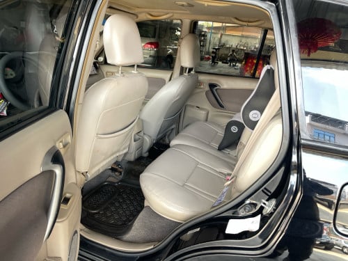 RAV 4 ឆ្នាំ 2001 ឡានស្អាត គ្រឿងក្នុងថ្មី មិនបុកមិនប៉ះ មុខក្រោយស្អាត