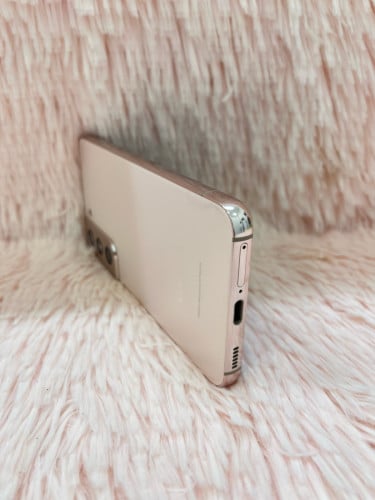 SAMSUNG GALAXY S22
