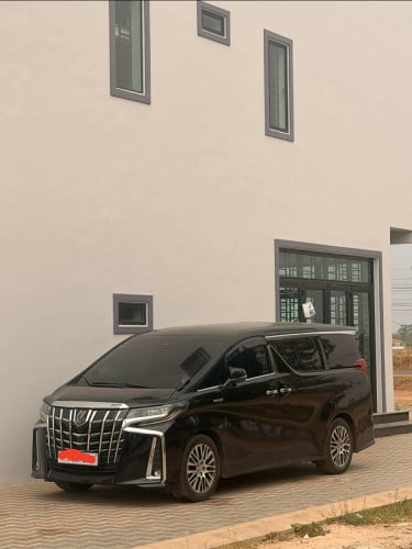 Toyota Alphard 2018 ផ្លាកលេខថ្មី​ ចង់ដូរជាមួយ​ Lexus 570 2016/2017 រឺ​ Escalade 2017/2018/2019