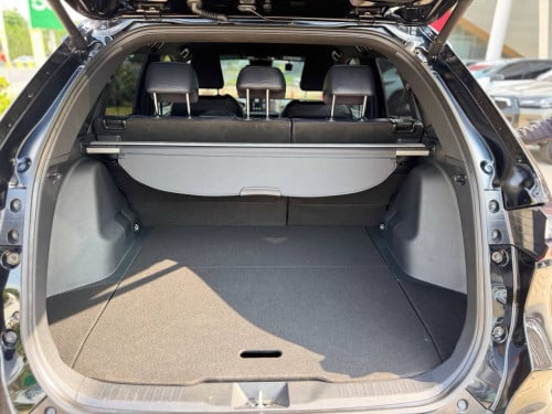 TOYOTA YARIS CROSS 2024
