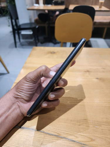 Xiaomi 11T 8g/128g Global(វៃដូរបាន)👉$135