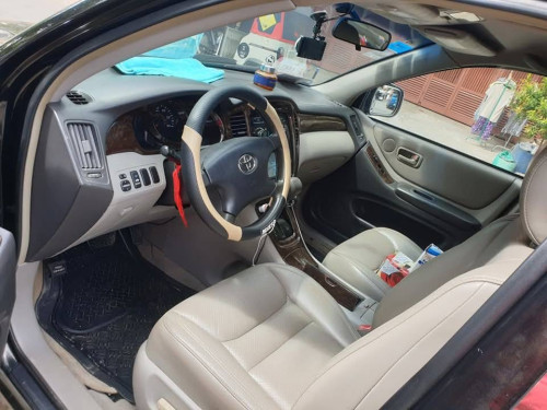 Toyota Highlander 03 V6