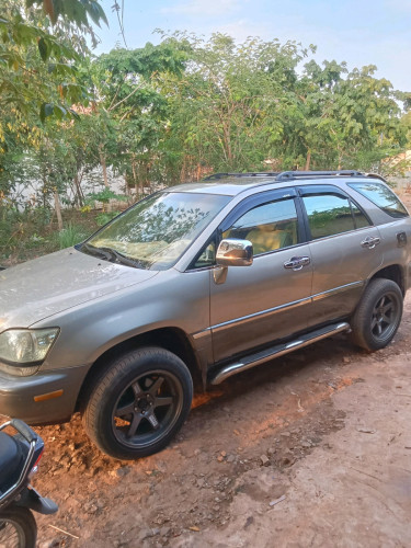 ឡានប្រញាប់លុយ